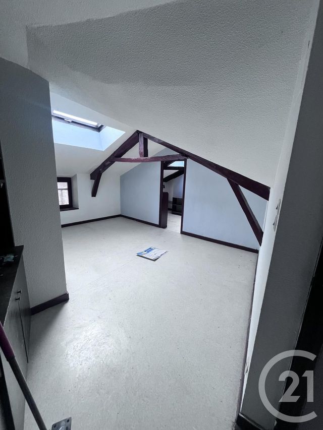 Appartement T3 à vendre - 5 pièces - 91.0 m2 - AURILLAC - 15 - AUVERGNE - Century 21 Pradel Immobilier