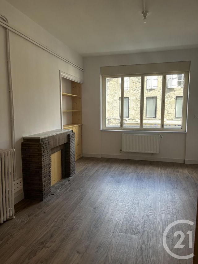 Appartement T4 à louer - 4 pièces - 114.0 m2 - AURILLAC - 15 - AUVERGNE - Century 21 Pradel Immobilier