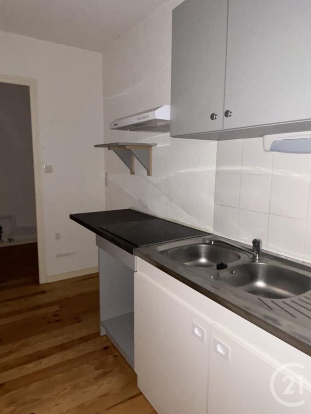 Appartement F2 à louer - 2 pièces - 61.52 m2 - AURILLAC - 15 - AUVERGNE - Century 21 Pradel Immobilier