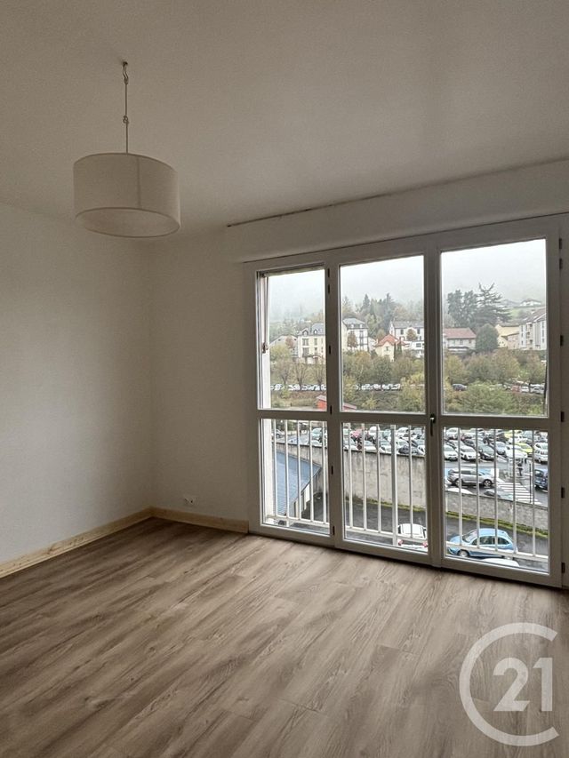 Appartement Studio à louer AURILLAC