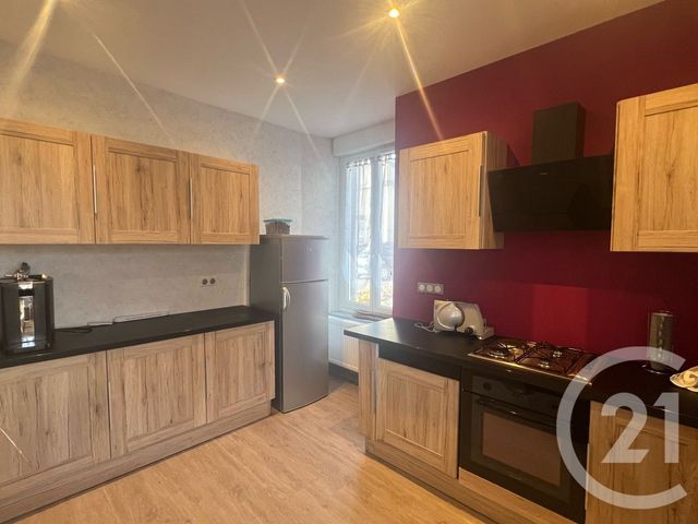 Appartement F4 à vendre - 4 pièces - 77.0 m2 - AURILLAC - 15 - AUVERGNE - Century 21 Pradel Immobilier