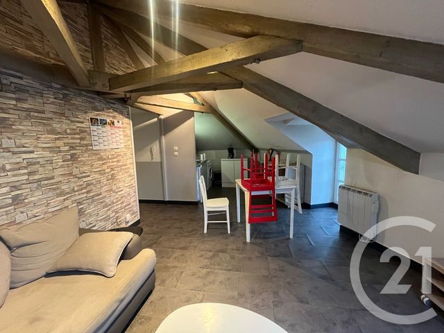 Appartement F2 à vendre - 2 pièces - 29.56 m2 - AURILLAC - 15 - AUVERGNE - Century 21 Pradel Immobilier